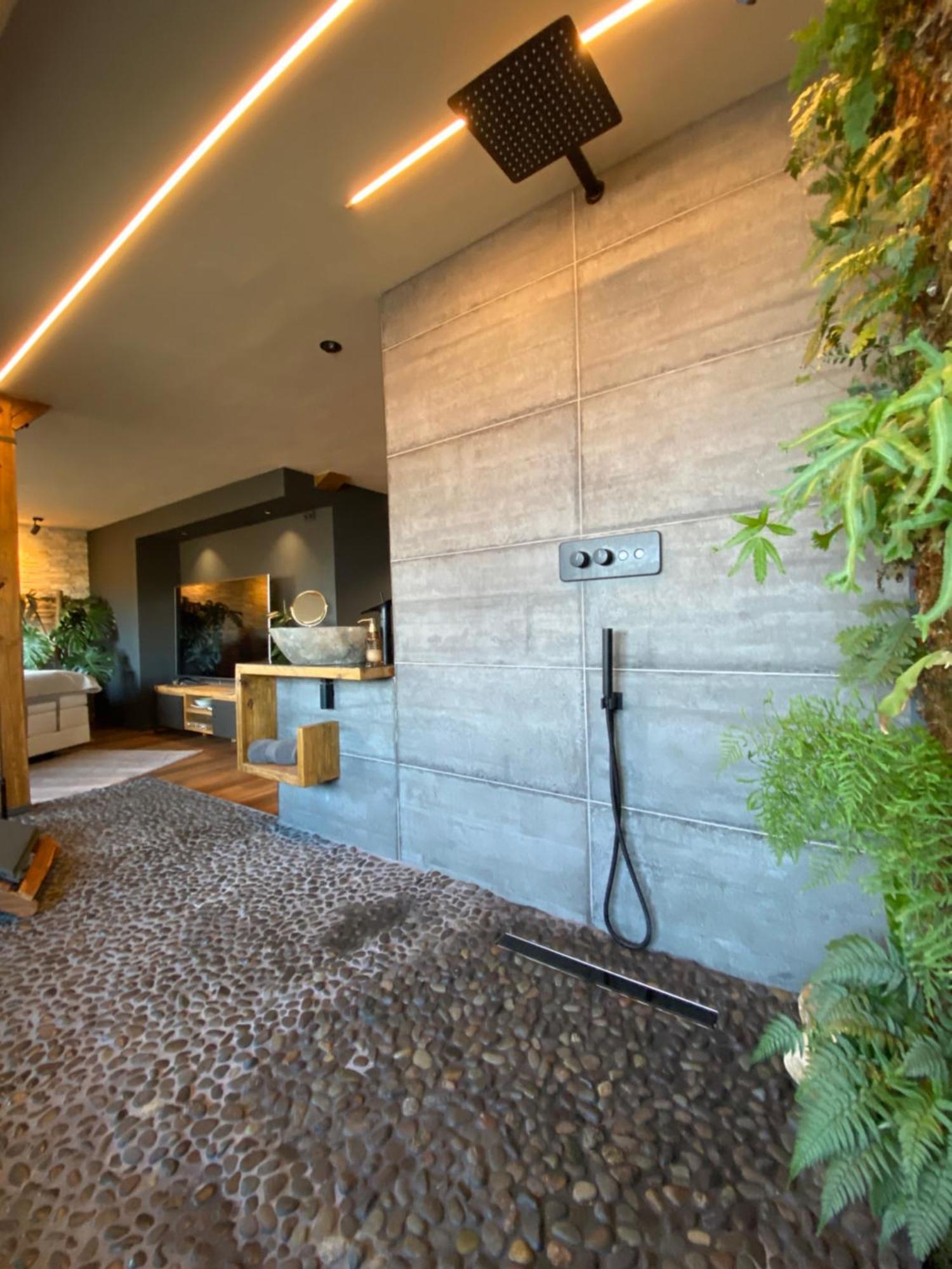 Private Wellness Suiten Mit Whirlpool 埃森 外观 照片